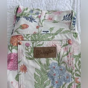 Wrangler & Free People collab floral flare jeans size 29